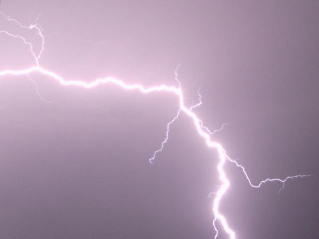 Two men killed by lightning in southern Serbian village