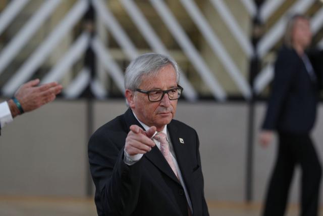 Juncker thinks English language is "losing importance"