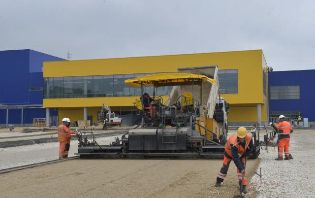 Ikea puni rafove, garancija 25 god. ili džabe FOTO