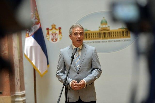 No confirmation of weapons seized en route to Macedonia