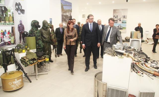 Serbian PM meets with Slovenian DM after V-Day event