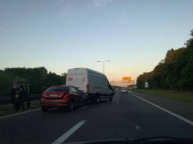 Lančani sudar šest vozila na auto-putu Beograd–Zagreb