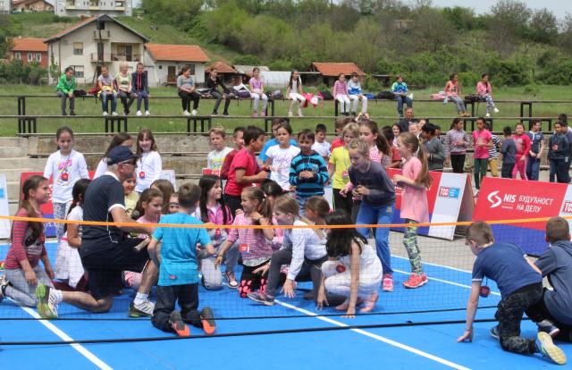 Besplatna škola tenisa NIS i TSS  u Graèanici