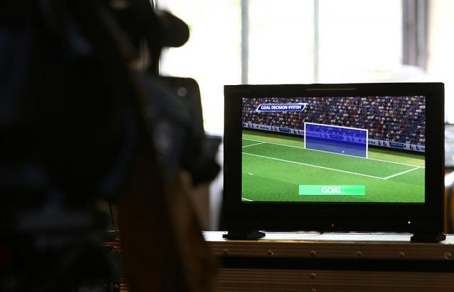 "Tehno-fudbal" sve bliže, FIFA odobrila 'hok-aj'