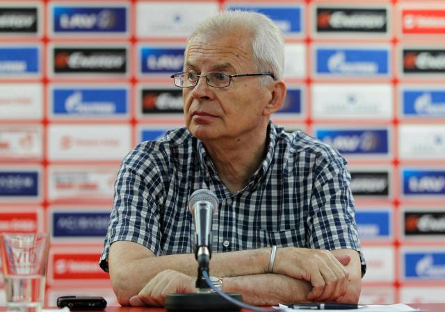 Zvezda: Čestitamo titulu Fudbalskom savezu Srbije