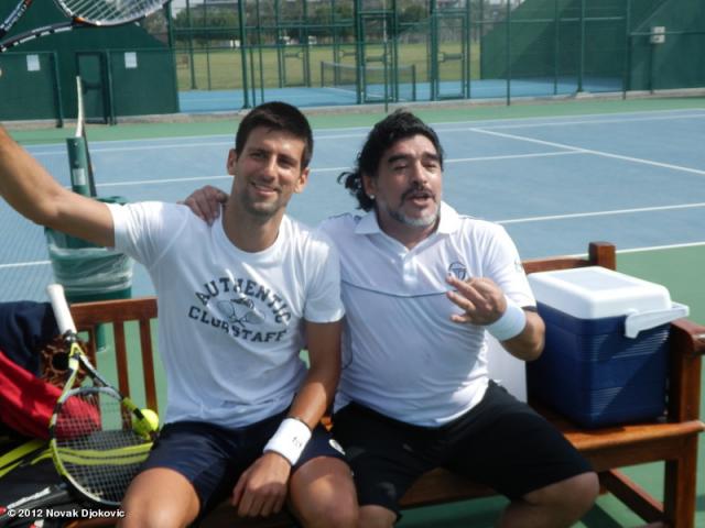 B92 ponovo spaja legende – Đoković i Maradona!