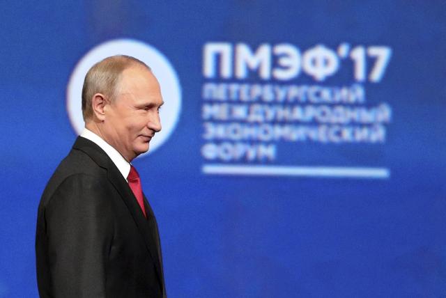 Putin: Strani obaveštajci bi da utiču na Rusiju