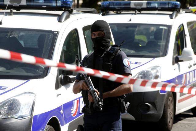 Haos u Parizu: U vozilu napadača eksploziv, kalašnjikov...