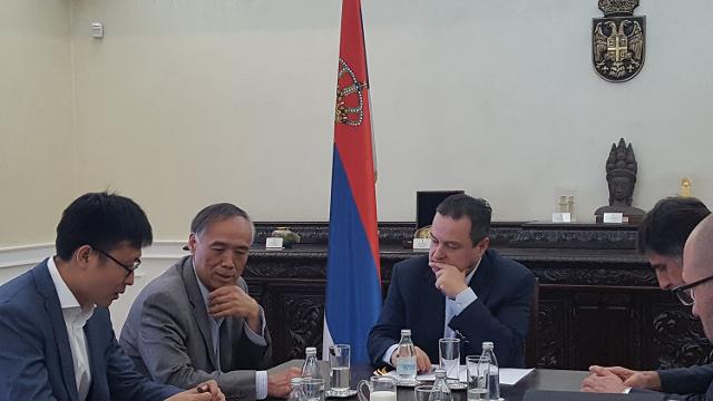 Serbia-China relations 