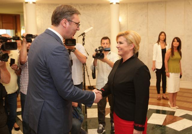 Vucic meets with Croat counterpart: "Much burdens our ties"