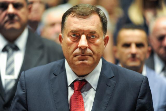 Izetbegoviæ trži da se "zaustavi" Dodik