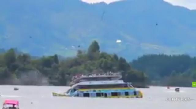 Potonuo brod sa 170 turista FOTO/VIDEO