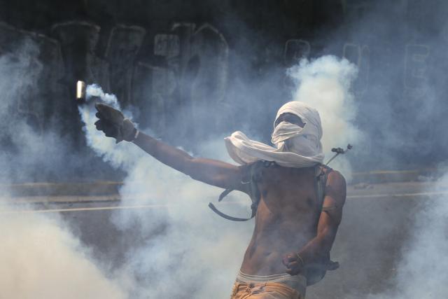 Venecuela: Protesti ne jenjavaju, pale i najnovije žrtve