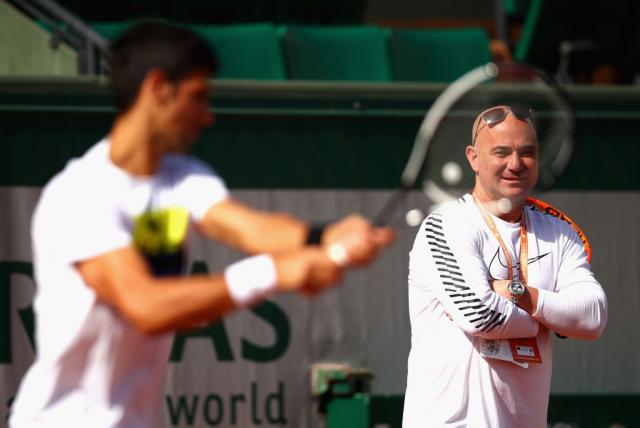 Novak: Agasi æe ostati uz mene koliko oseæa da treba