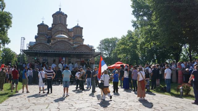 Participants arrive at Gracanica ahead of the ceremony on Wednesday (Tanjug)