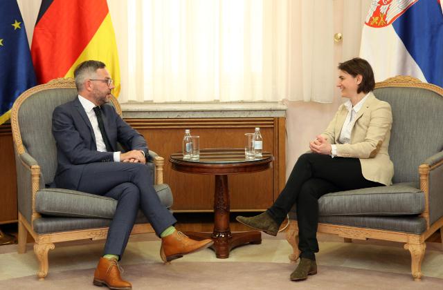 PM receives German MFA's state minister for Europe