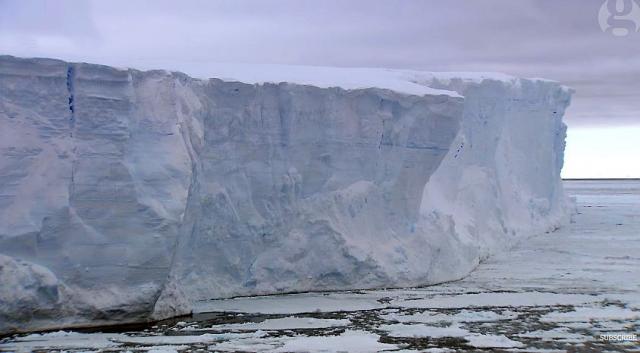Ledena santa teška bilion tona se odvojila od Antarktika