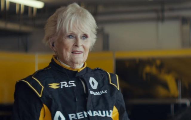 Super baka za volanom bolida Formule 1