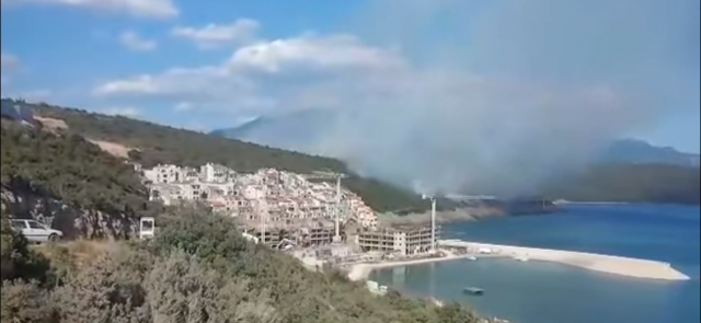 Tivat: Požar guta sve, ljudi beže, evakuisani i Srbi VIDEO