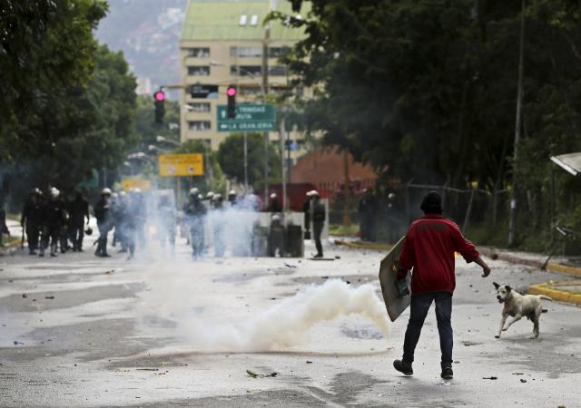 Venecuela: Nova žrtva protesta, ukupno 107 mrtvih