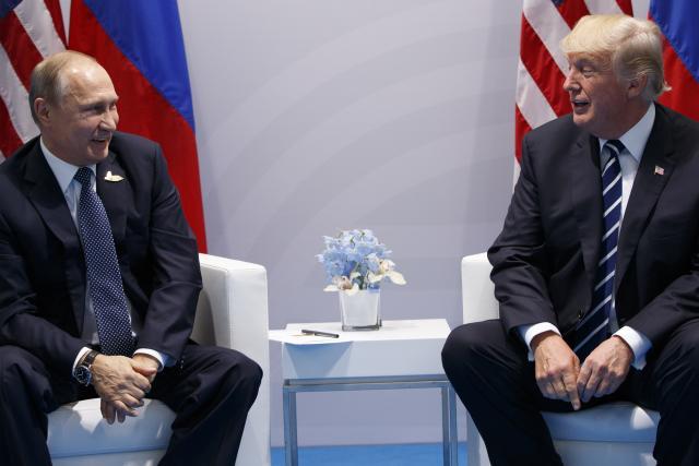 US and Russia "vying for influence over Serbia"