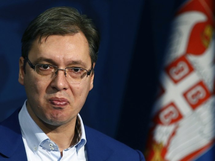 Vučić o Kosovu: Budimo realni, ne zabijajmo glavu kao noj - B92