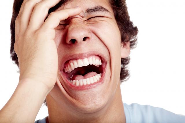Može li smeh da bude simptom narušenog zdravlja?