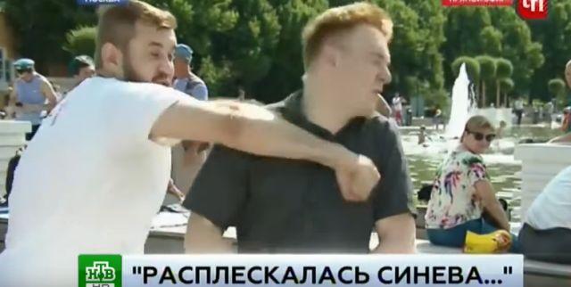Ruski novinar dobio batine usred direktnog uključenja /VIDEO