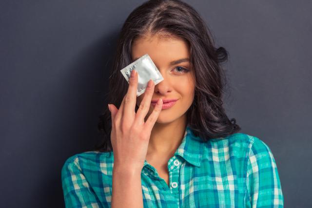 Zašto muškarcima smeta kondom? Ovo su njihova 