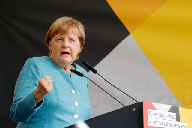 Merkelova odbila novi televizijski duel sa Šulcom