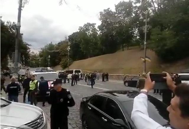 Šef Pentagona u Kijevu, eksplozija kod vlade VIDEO