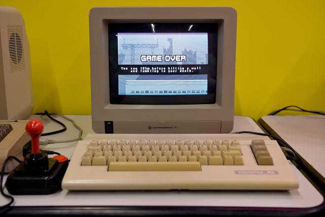 Legendarni Commodore 64 slavi 35 godina postojanja