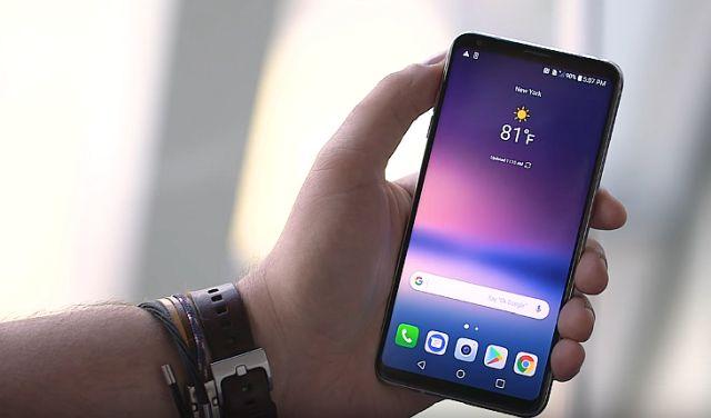 LG predstavio V30, najlepši smartfon do sada