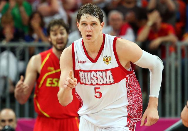 Mozgov poručio Kirilenku: Izgrdi FIBA zbog rasporeda