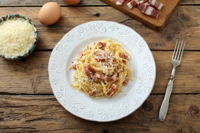 Kako da napravite prave špagete karbonara?