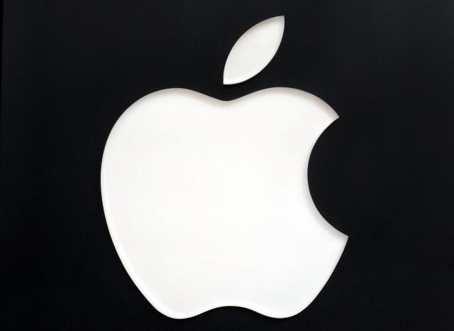 Apple postigao dogovor s Vornerom za pesme