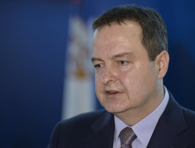 Dacic and Hahn "on current issues in Serbia-EU relations"