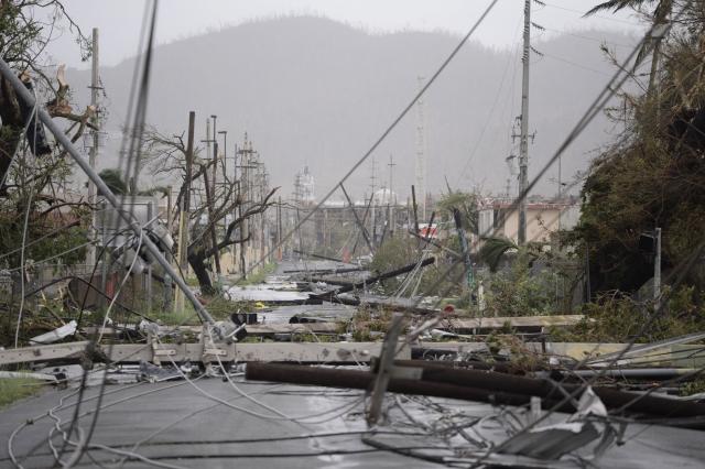Dominika: Uragan Marija odneo 15 života, premijer plakao