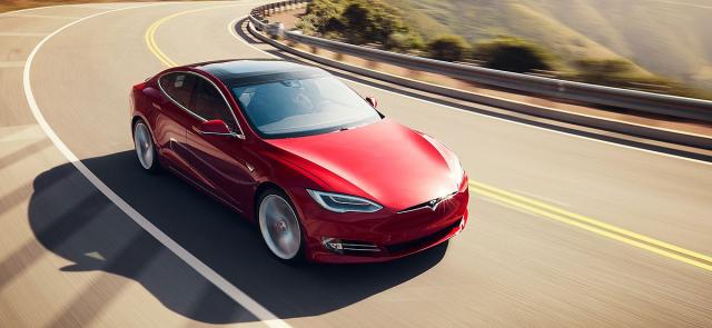 Tesla ukida najjeftiniji Model S, da ne ugrozi Model 3