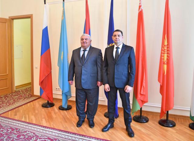 Serbian defense minister visits CSTO HQ in Moscow