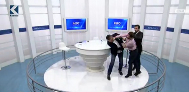 Priština: Tuča poslanika tokom TV debate VIDEO