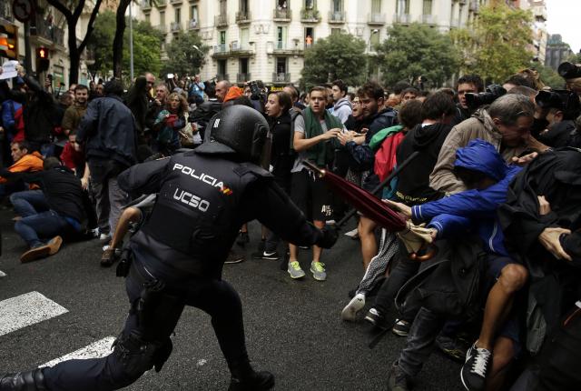 "Sí" ili "no": Haos u Kataloniji, više od 800 povreðenih