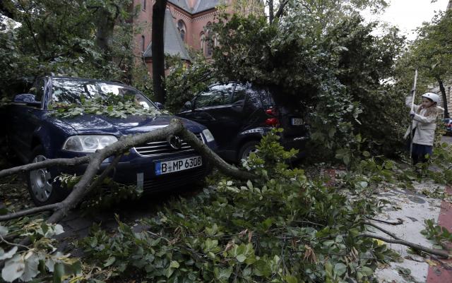 Žestoka oluja u Nemaèkoj, šest mrtvih FOTO