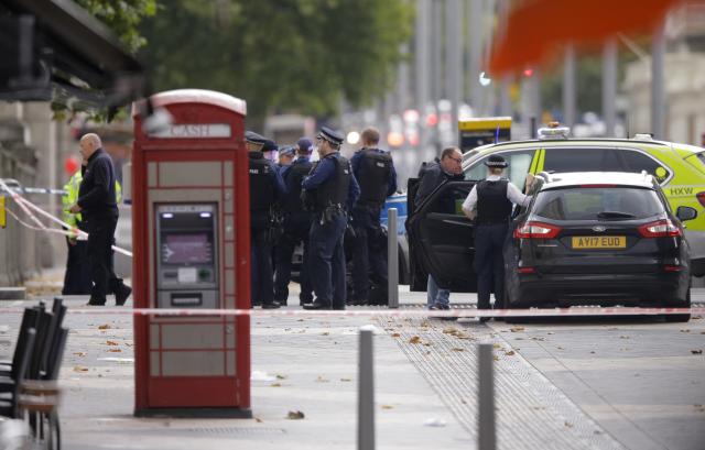 Drama u Londonu: Automobilom među pešake, nije terorizam
