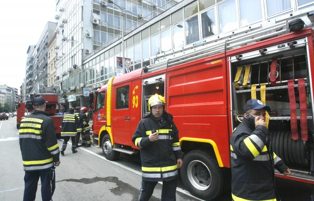 Požar na Čukarici, dve osobe povređene