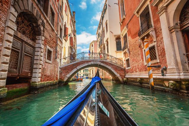 Kraljice venecijanskih kanala: Èudesna istorija gondola