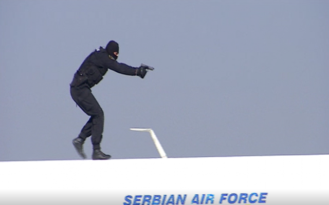 Kako izgleda oslobaðanje aviona iz ruku terorista VIDEO