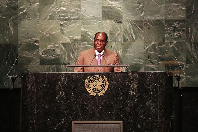 Kina odala priznanje Mugabeu