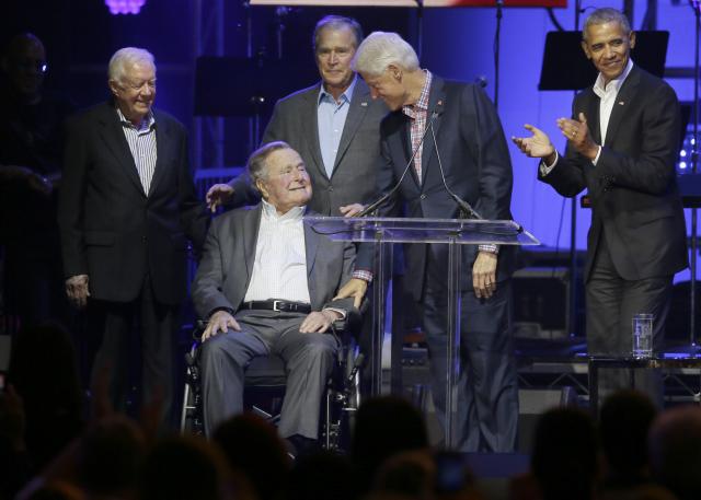 Pet bivših predsednika SAD zajedno na koncertu / FOTO