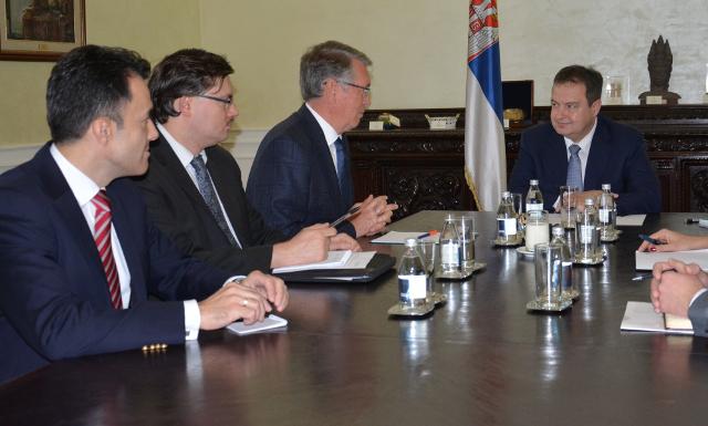 Serbian foreign minister receives Russian ambassador
